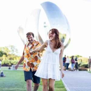 Sesion de fotos de pareja en la floralis generica buenos aires