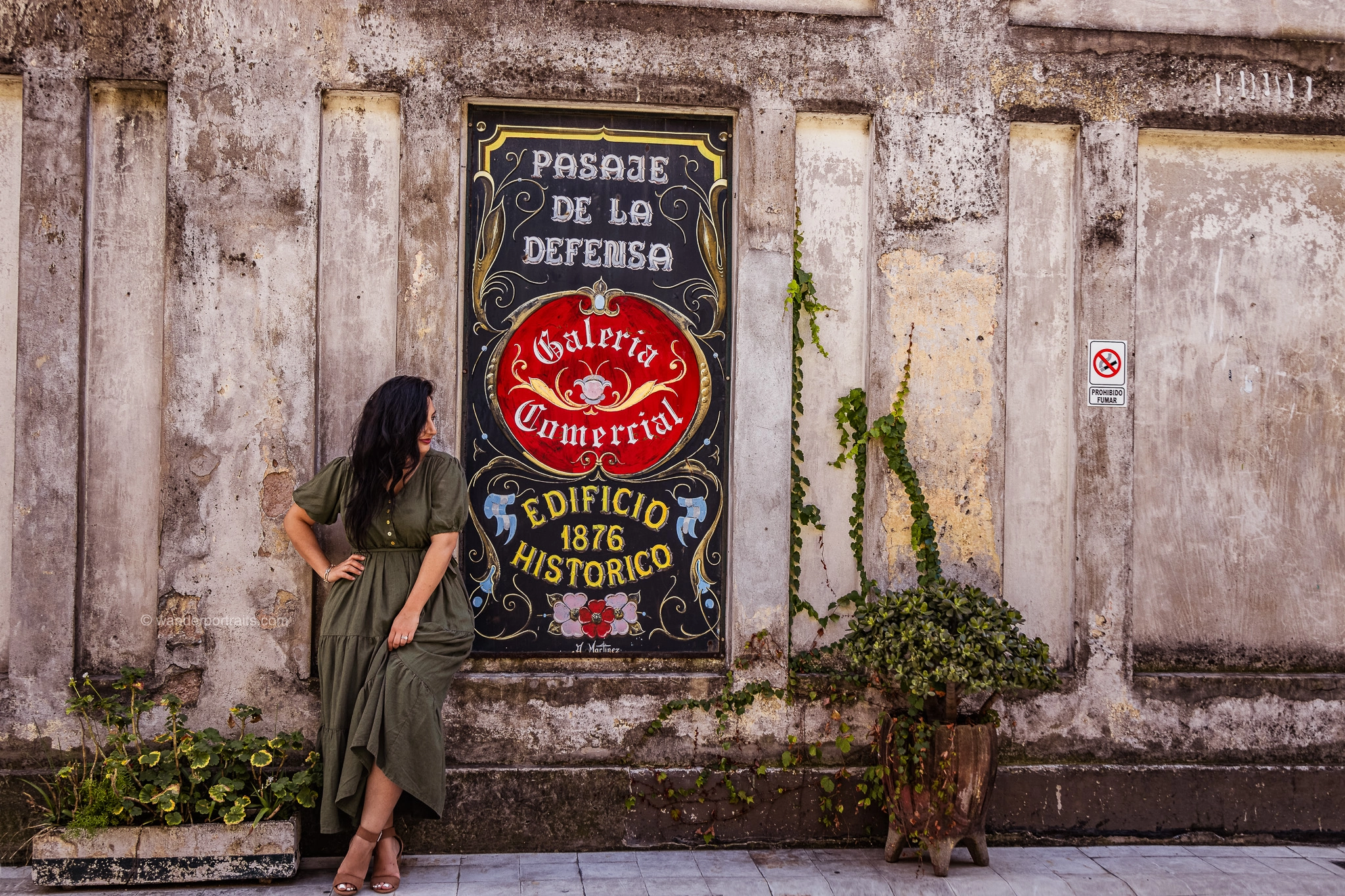 Elegant solo traveler portrait session in San Telmo