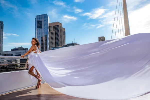 woman having a photoshoot in puerto madero buenos aires