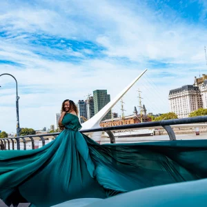 Stunning woman feeling like a diva during her photoshoot in buenos aires