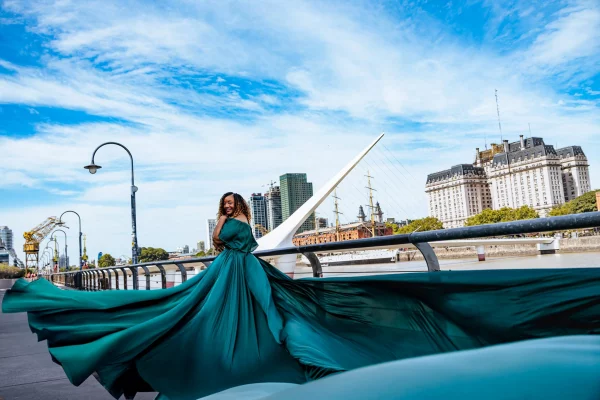 Stunning woman feeling like a diva during her photoshoot in buenos aires