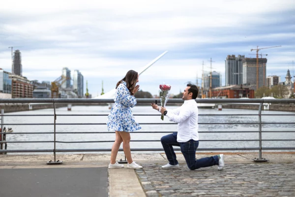 Propuesta de casamiento sorpresa en puerto madero