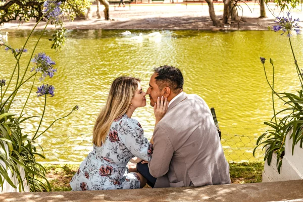 fotografía romantica para parejas en el rosedal de palermo