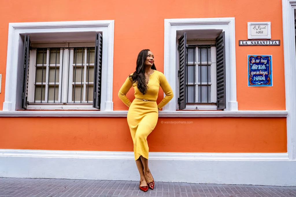 female solo traveler in palermo soho buenos aires argentina, model for a day in buenos aires, palermo, sesion de fotos en buenos aires,